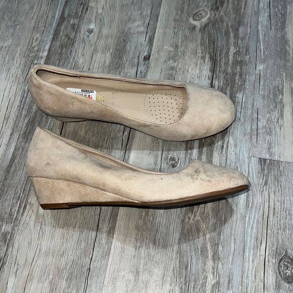 Dream Paris shoes - Picture 1 of 4